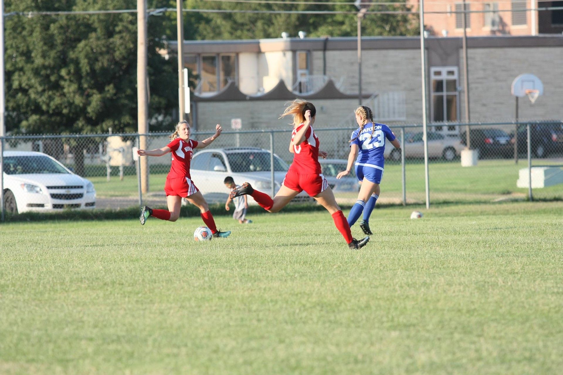 Women's soccer kicks off with a winning streak