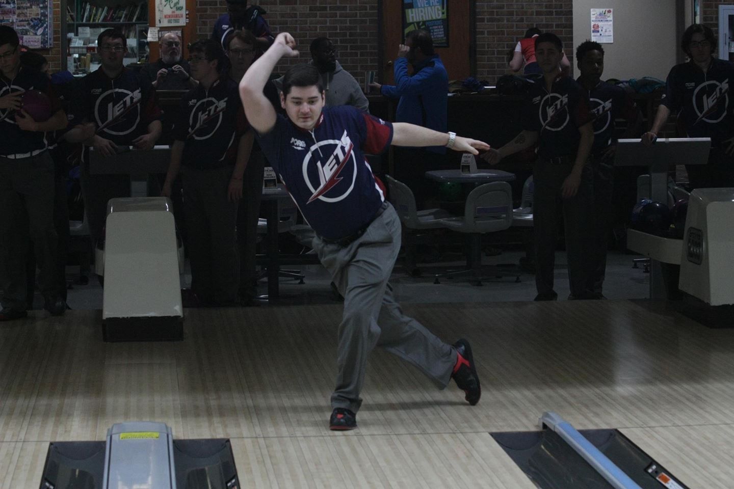 Bowling team ends season 10 pins short of nationals