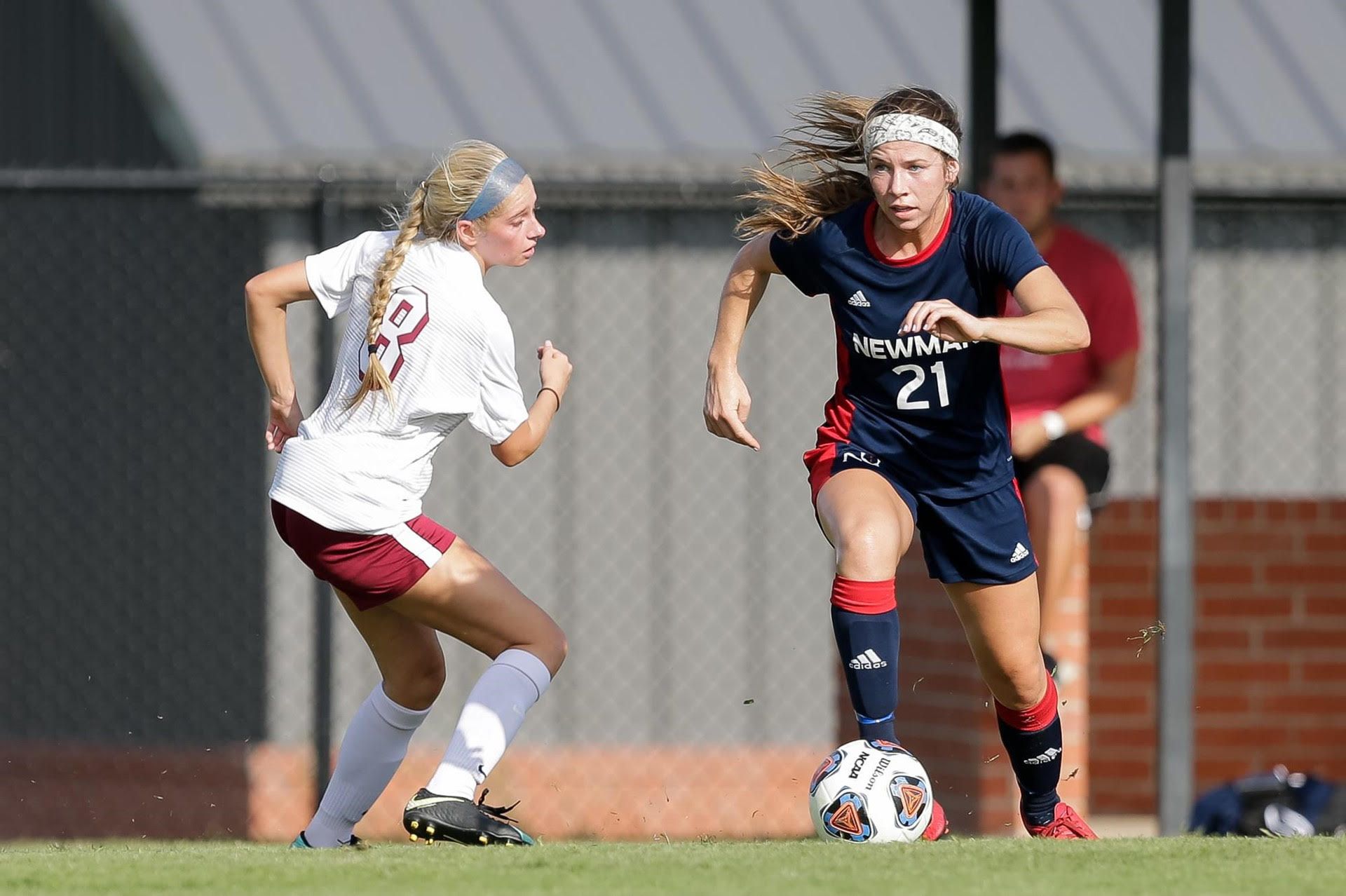 Women's soccer team has a lot to live up to after last season