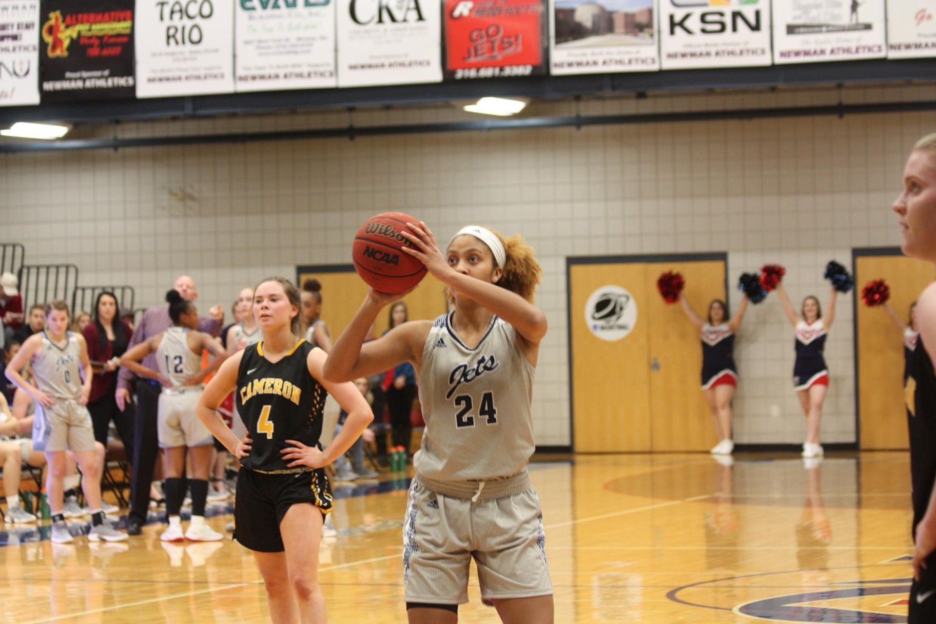 Women’s basketball brings back 10 players, looks for big season