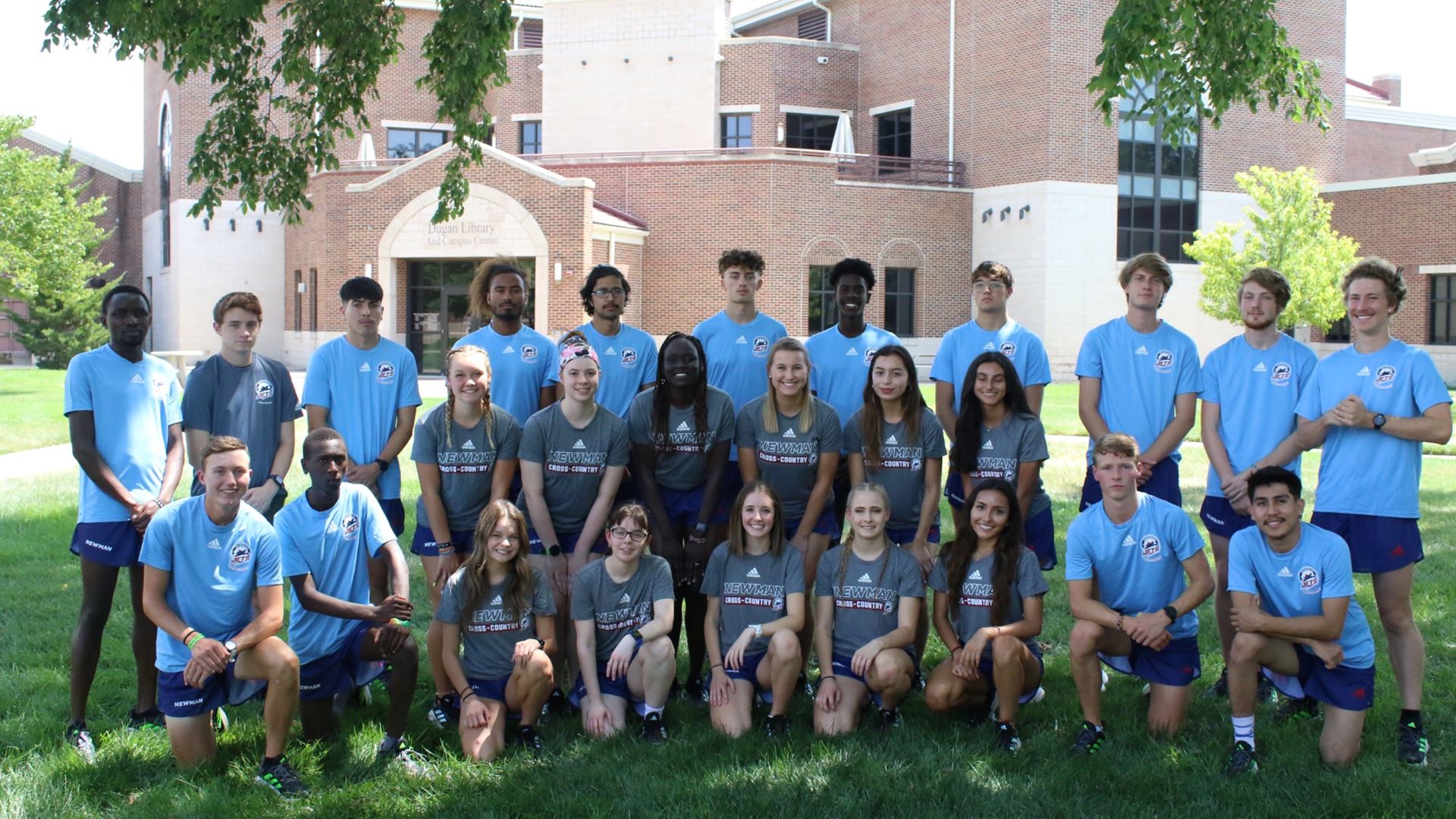 Cross country teams run into two new records in Hutch