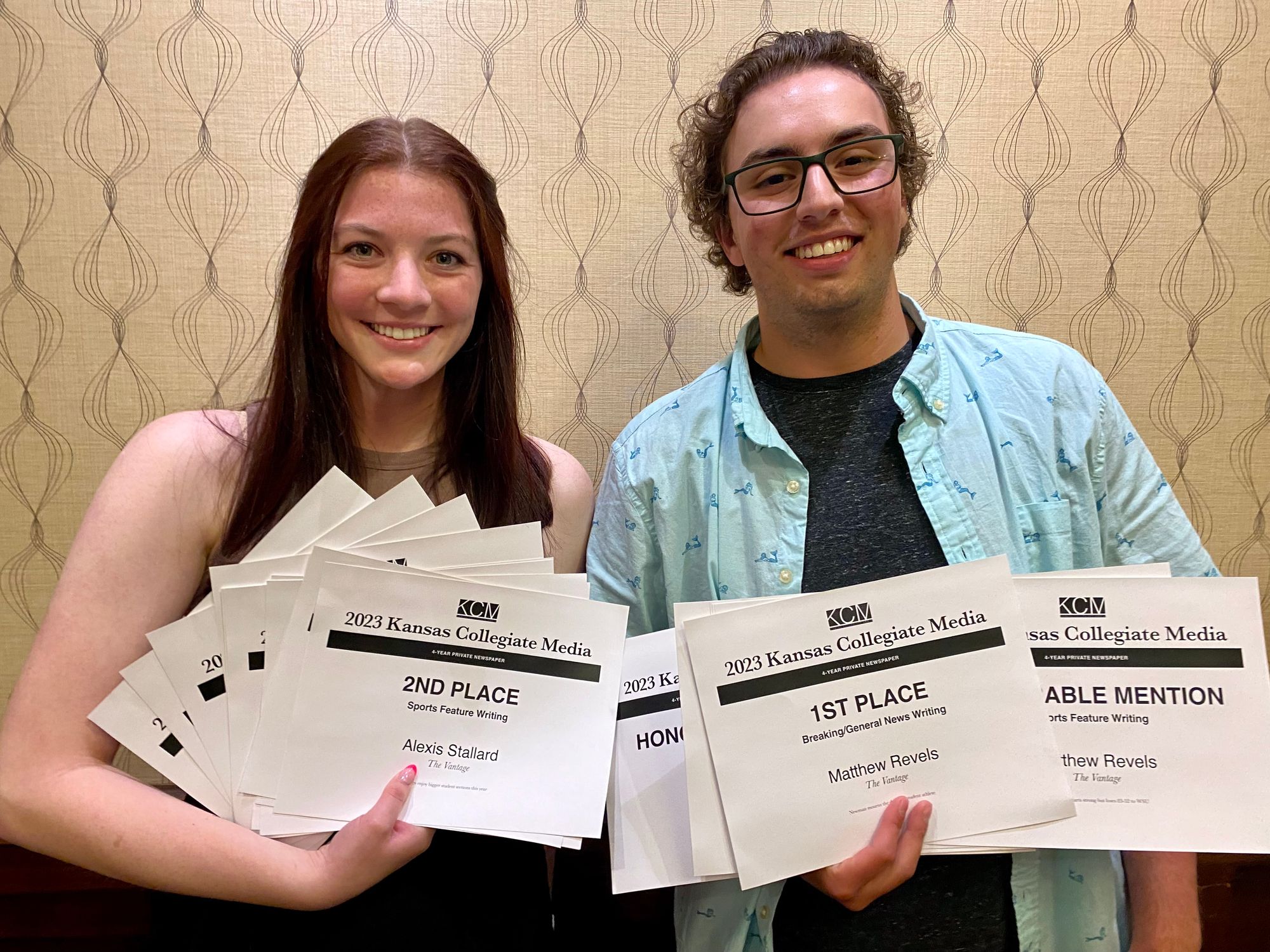 Vantage takes home first overall award at journalism conference