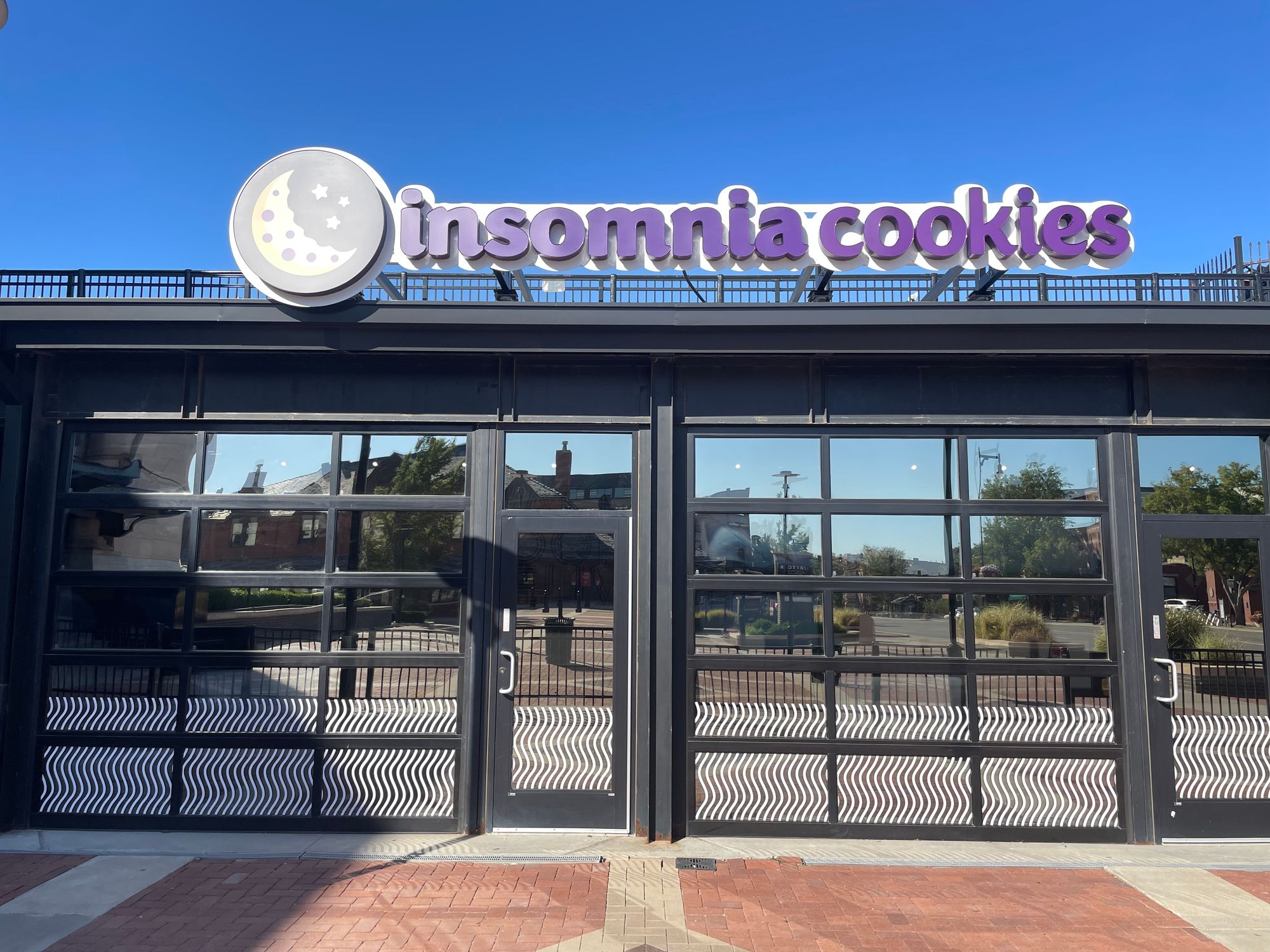 Chain offering late-night treats has opened local branch