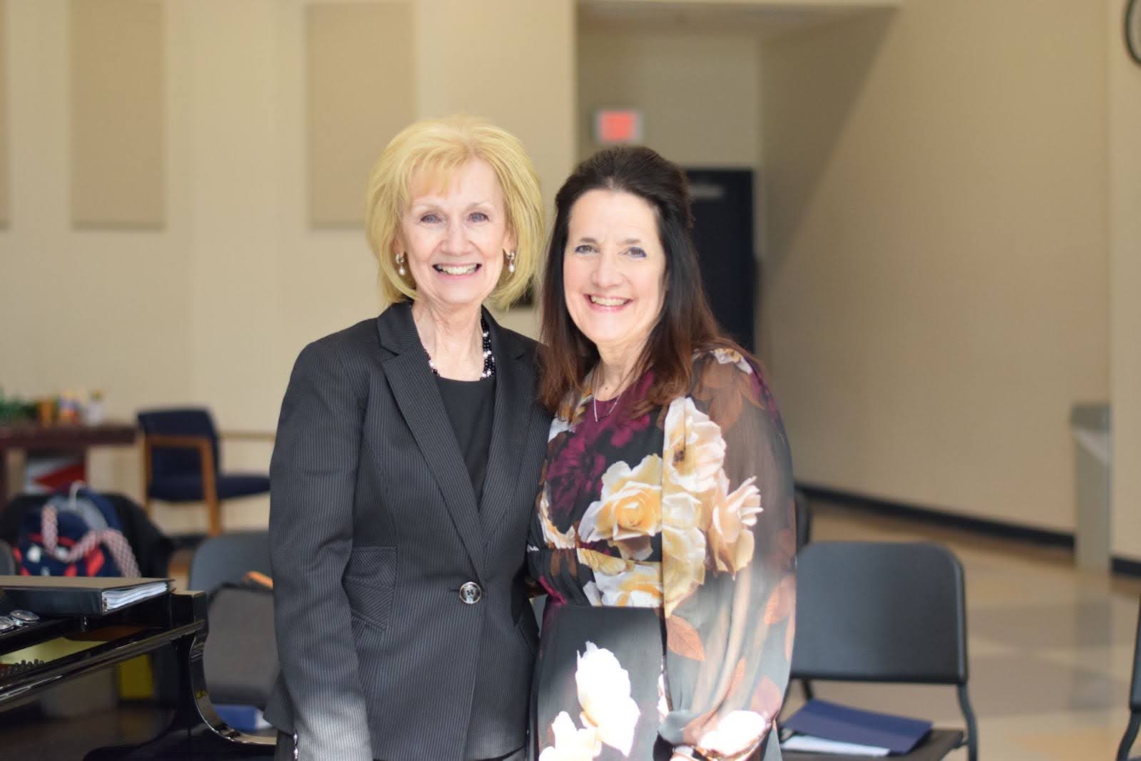 Alumni reunite with music program for director’s final show