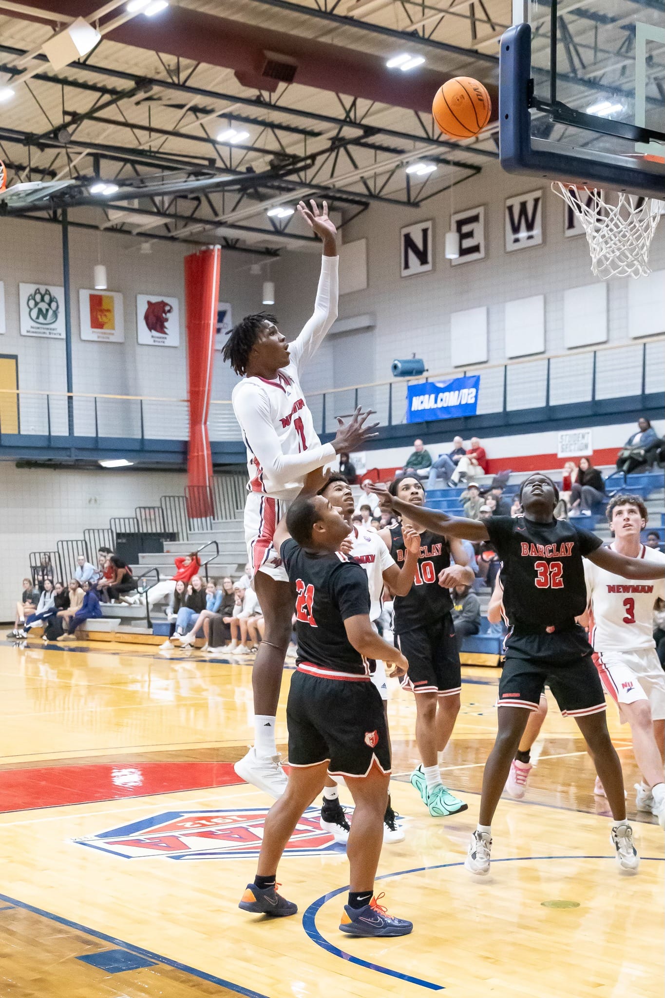 Basketball player breaks blocking record