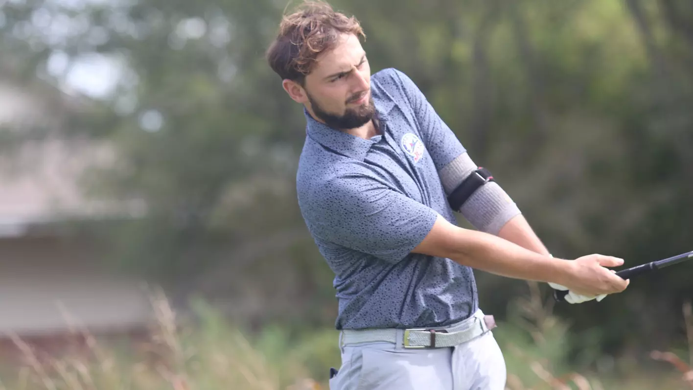 Newman golfers find success through team chemistry